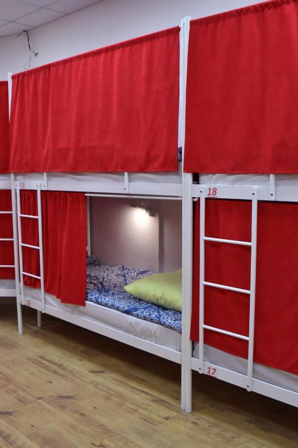 Hostel 777 Darnitsa Kiev Extérieur photo