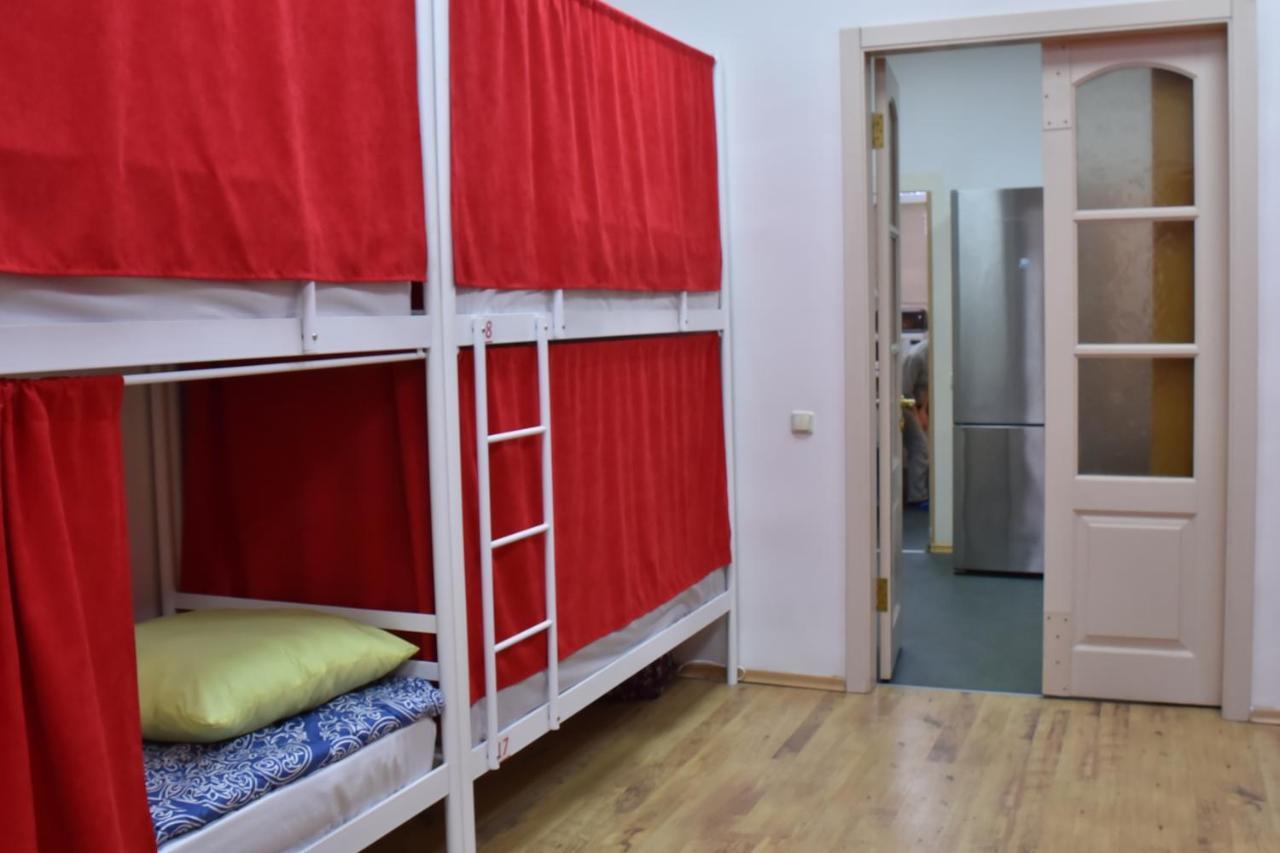 Hostel 777 Darnitsa Kiev Extérieur photo